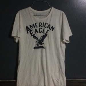 It’s a classic fit American Eagle shirt